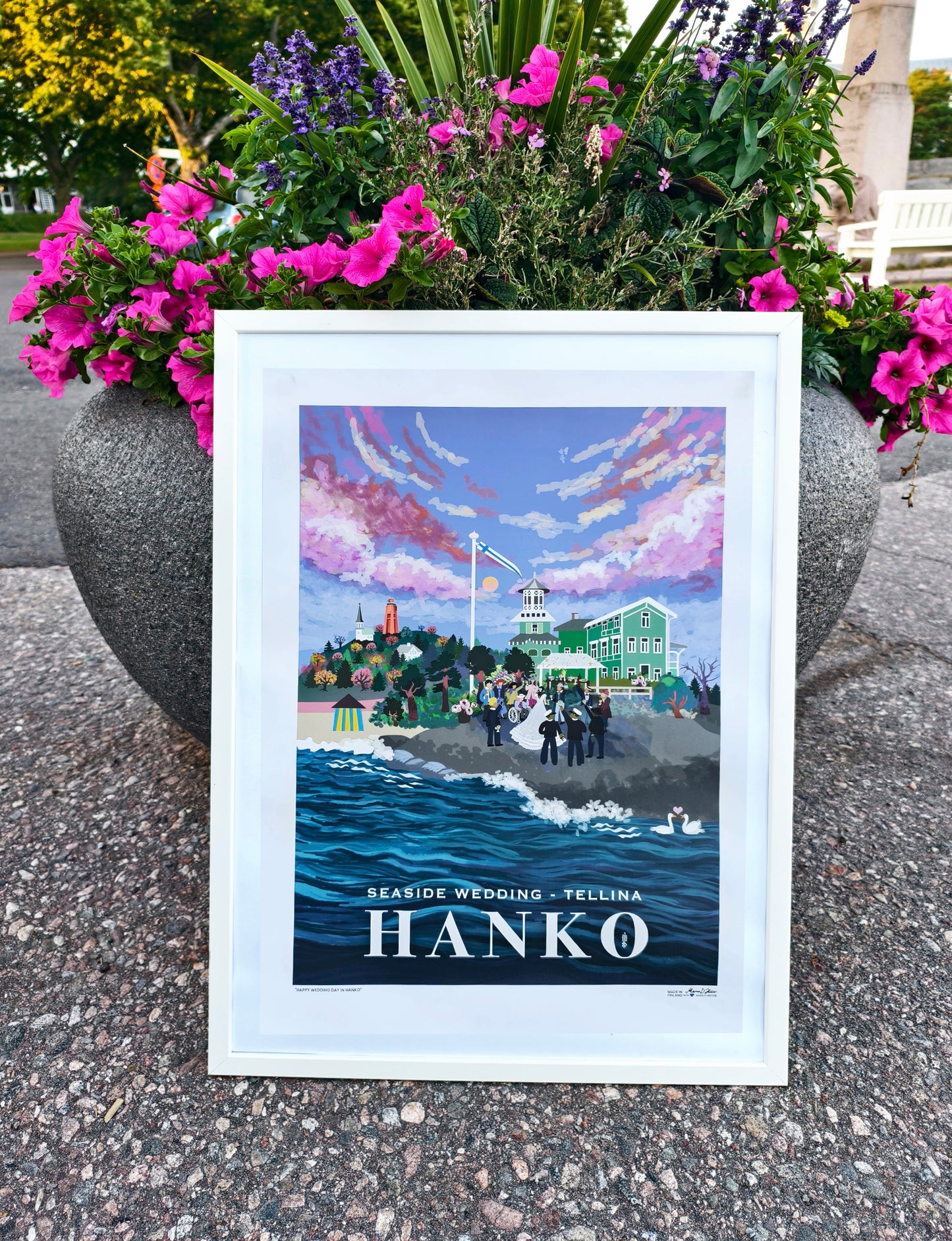 TELLINA HANKO -JULISTE